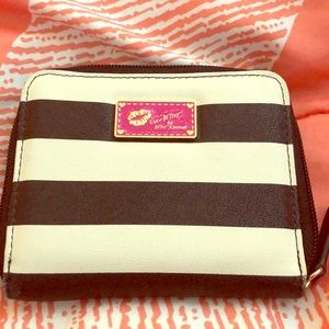 Luv Betsey Zipper Bifold Wallet